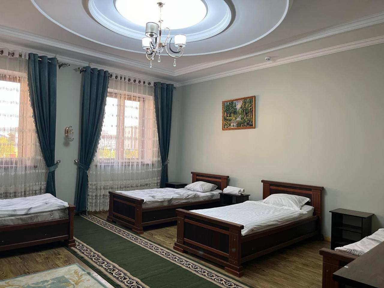 Hotel Tomaris à Noukous Extérieur photo